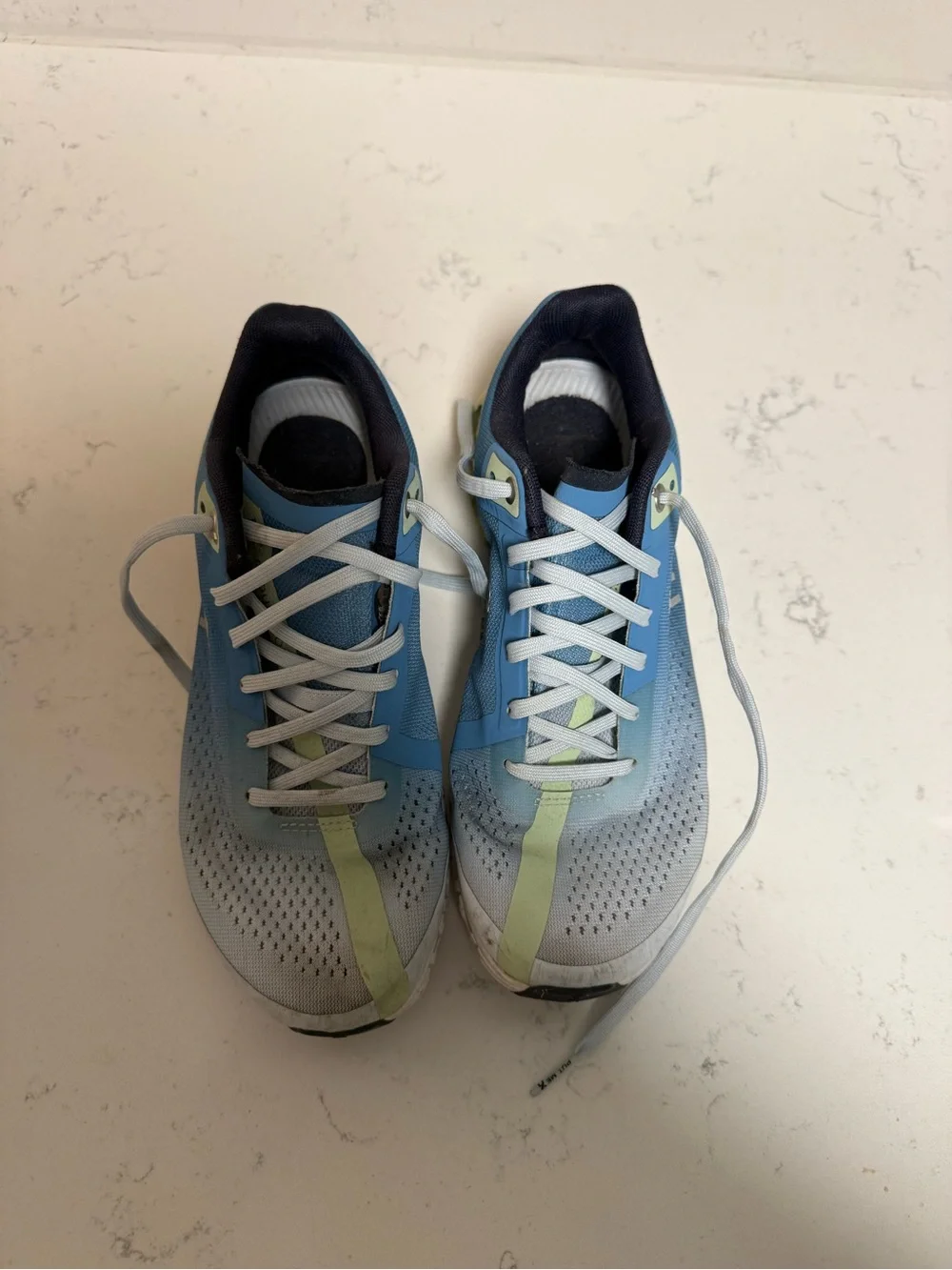 On Running Cloud Sneakers in Light Blue with Lime Accent womens 6.5